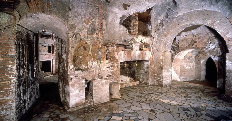 Rome: Catacombs of St. Callixtus Entry Ticket & Guided Tour
